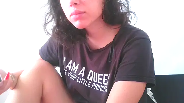 Snapshot of LovelyJulliette chatting on 09-20-25, 12:39 LovelyJulliette online show from 09-20-25, 12:39