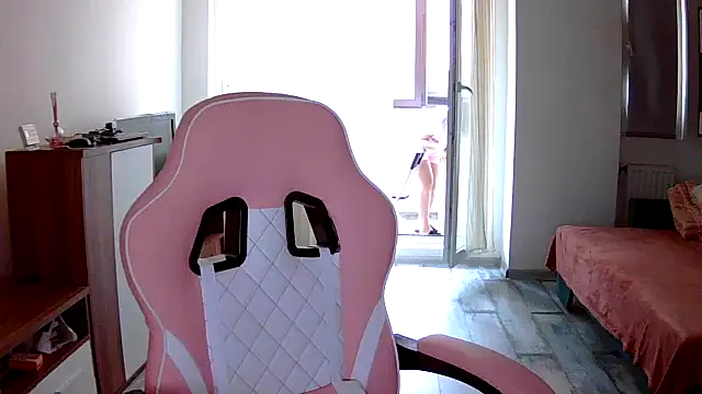 Snapshot of LovelyJulliette chatting on 09-29-25, 11:48 LovelyJulliette online show from 09-29-25, 11:48