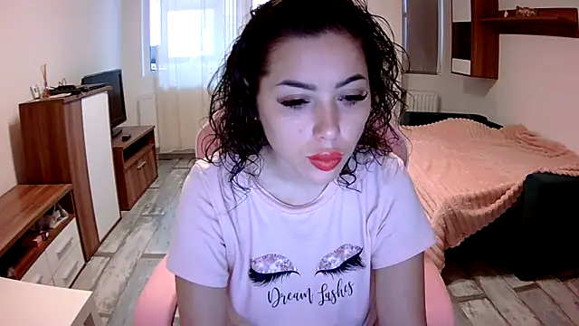 Snapshot of LovelyJulliette chatting on 10-07-25, 12:02 LovelyJulliette online show from 10-07-25, 12:02