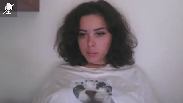 Snapshot of LovelyJulliette chatting on 11-09-25, 10:57 LovelyJulliette online show from 11-09-25, 10:57