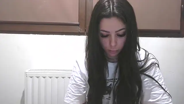 LovelyJulliette online show from 04-18-26, 06:45