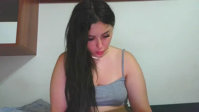 LovelyJulliette online show from 06-30-26, 06:09