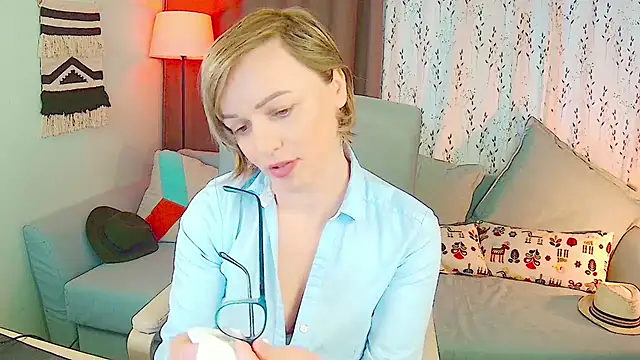 NandiSmile online show from 12-02-25, 07:47