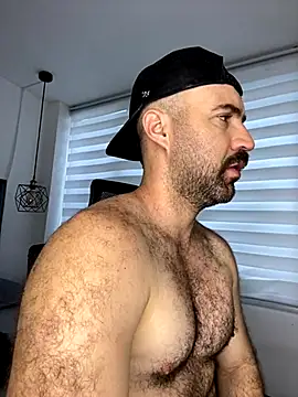 Snapshot of ADONIS_ART01 chatting on 10-22-25, 01:44 ADONIS ART01 online show from 10-22-25, 01:44