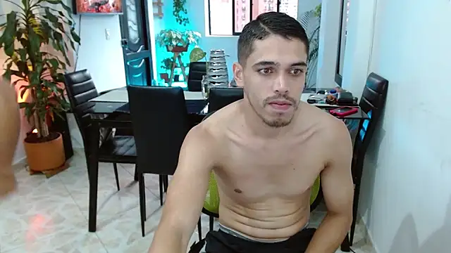 Snapshot of giannandblacke chatting on 02-16-25, 10:54 giannandblacke online show from 02-16-25, 10:54