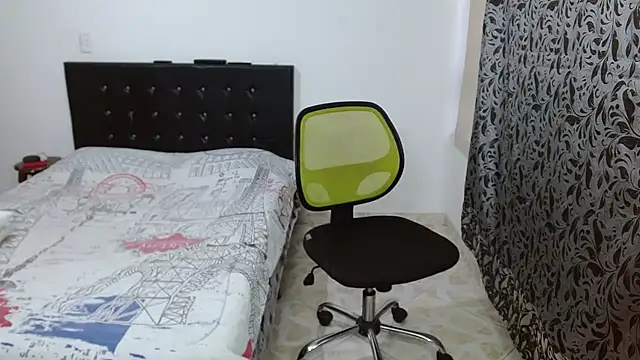 Snapshot of giannandblacke chatting on 09-26-25, 10:14 giannandblacke online show from 09-26-25, 10:14