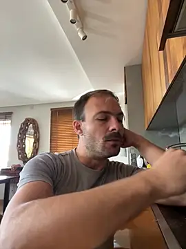 Adventurehotman online show from 09-19-25, 11:00