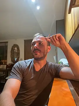 Adventurehotman online show from 10-06-25, 06:49