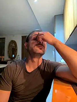 Adventurehotman online show from 10-14-25, 08:42