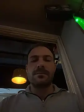 Adventurehotman online show from 11-27-25, 03:25