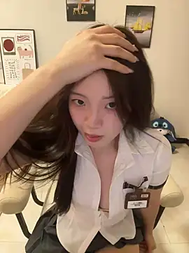 Snapshot of rose-u chatting on 12-17-24, 07:50 rose-u online show from 12-17-24, 07:50