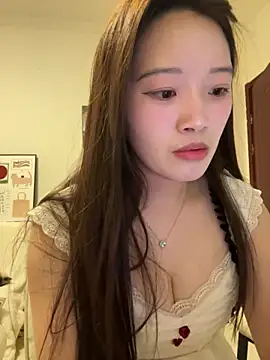 Snapshot of rose-u chatting on 03-02-25, 11:18 rose-u online show from 03-02-25, 11:18