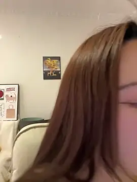 Snapshot of rose-u chatting on 03-08-25, 07:05 rose-u online show from 03-08-25, 07:05