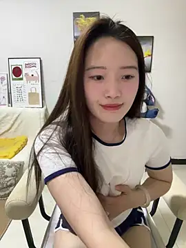 Snapshot of rose-u chatting on 03-21-25, 10:39 rose-u online show from 03-21-25, 10:39