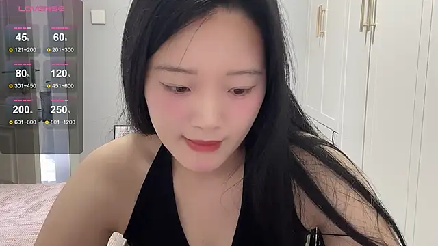 Snapshot of rose-u chatting on 09-19-25, 02:02 rose-u online show from 09-19-25, 02:02