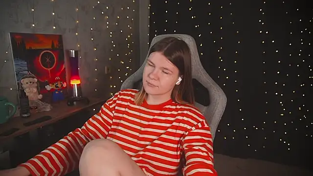 cuteamberlyyy online show from 10-31-25, 03:40