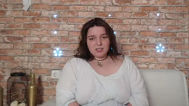 Amelia Kiss  online show from 01-20-25, 07:04