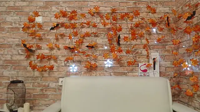 Amelia Kiss  online show from 11-06-25, 12:44