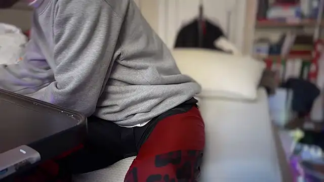 Snapshot of CupidZass chatting on 12-21-24, 07:16 CupidZass online show from 12-21-24, 07:16