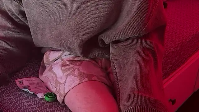 Snapshot of CupidZass chatting on 11-12-25, 11:47 CupidZass online show from 11-12-25, 11:47