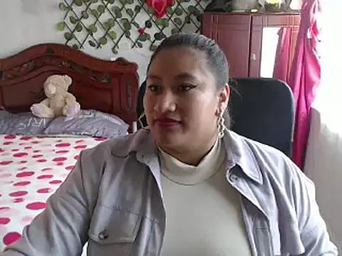 EmilyLove1014 online show from 01-02-25, 07:18