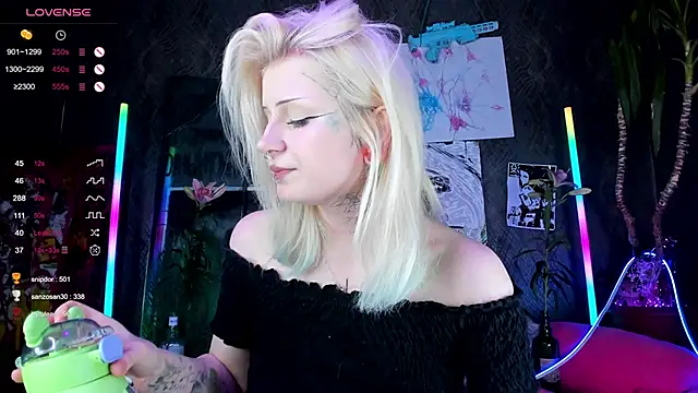 little grinch666 online show from 03-03-25, 11:03