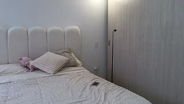 Snapshot of Celeste_Tailor_ chatting on 03-04-26, 08:26 Celeste Tailor online show from 03-04-26, 08:26