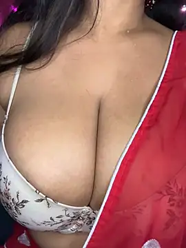 Snapshot of Playful__Princess chatting on 01-28-25, 01:39 Playful  Princess online show from 01-28-25, 01:39