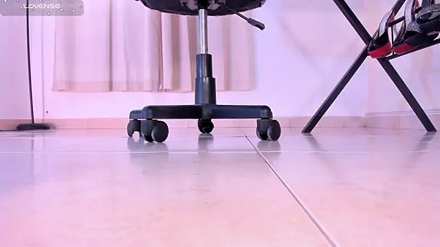 violettastrada online show from 09-22-25, 12:40