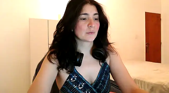 Snapshot of samantha_s69 chatting on 12-31-24, 06:13 samantha s69 online show from 12-31-24, 06:13