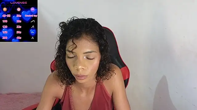 Snapshot of ElisaBoyer chatting on 03-13-26, 10:55 ElisaBoyer online show from 03-13-26, 10:55