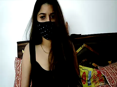 Gloie4u online show from 05-06-26, 02:11