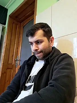 hornny1995 online show from 02-15-25, 12:11