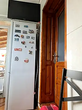 Snapshot of hornny1995 chatting on 09-17-25, 12:18 hornny1995 online show from 09-17-25, 12:18