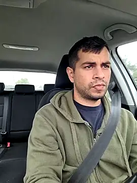 Snapshot of hornny1995 chatting on 09-25-25, 10:19 hornny1995 online show from 09-25-25, 10:19