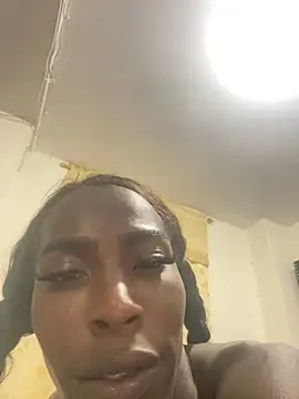 Snapshot of Richchocolatesweet_ chatting on 12-11-24, 04:39 Richchocolatesweet online show from 12-11-24, 04:39