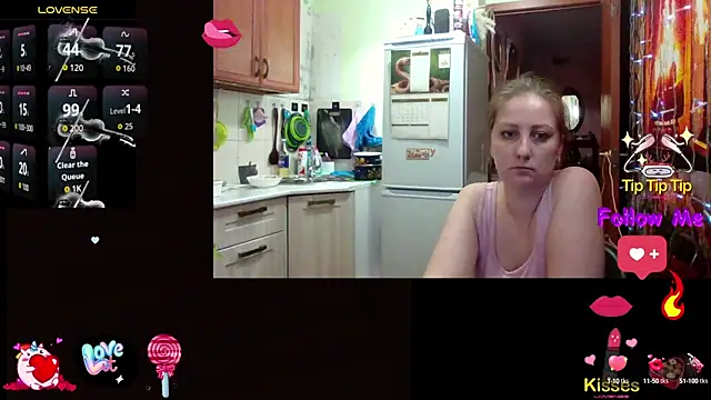 Sakura Green online show from 10-05-25, 06:17