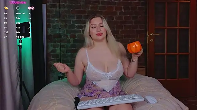 helen frogg online show from 10-29-25, 07:59