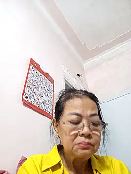 Hotestlove online show from 09-26-25, 01:37