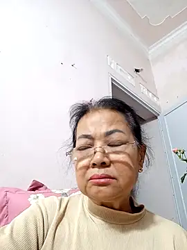 Hotestlove online show from 01-18-26, 11:58