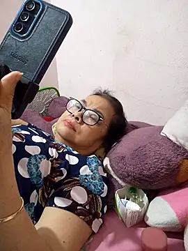 Hotestlove online show from 03-28-26, 09:58