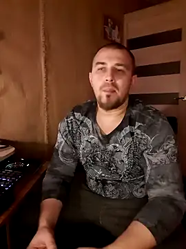 Snapshot of Foxyshaved chatting on 01-21-25, 04:16 Foxyshaved online show from 01-21-25, 04:16