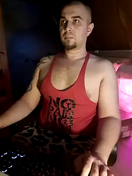 Snapshot of Foxyshaved chatting on 01-23-25, 01:45 Foxyshaved online show from 01-23-25, 01:45