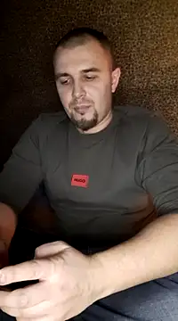 Snapshot of Foxyshaved chatting on 02-10-25, 01:55 Foxyshaved online show from 02-10-25, 01:55