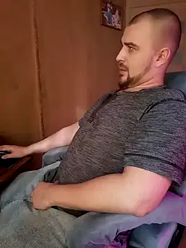 Snapshot of Foxyshaved chatting on 02-26-25, 10:04 Foxyshaved online show from 02-26-25, 10:04