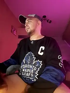 Snapshot of Foxyshaved chatting on 03-14-25, 04:32 Foxyshaved online show from 03-14-25, 04:32