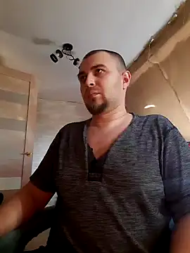 Snapshot of Foxyshaved chatting on 03-21-25, 01:12 Foxyshaved online show from 03-21-25, 01:12