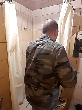 Snapshot of Foxyshaved chatting on 03-22-25, 04:35 Foxyshaved online show from 03-22-25, 04:35