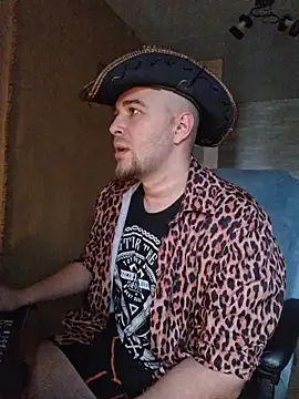 Snapshot of Foxyshaved chatting on 10-16-25, 08:15 Foxyshaved online show from 10-16-25, 08:15