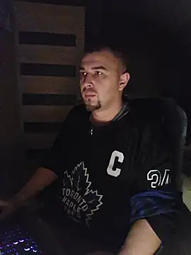 Snapshot of Foxyshaved chatting on 10-24-25, 03:36 Foxyshaved online show from 10-24-25, 03:36